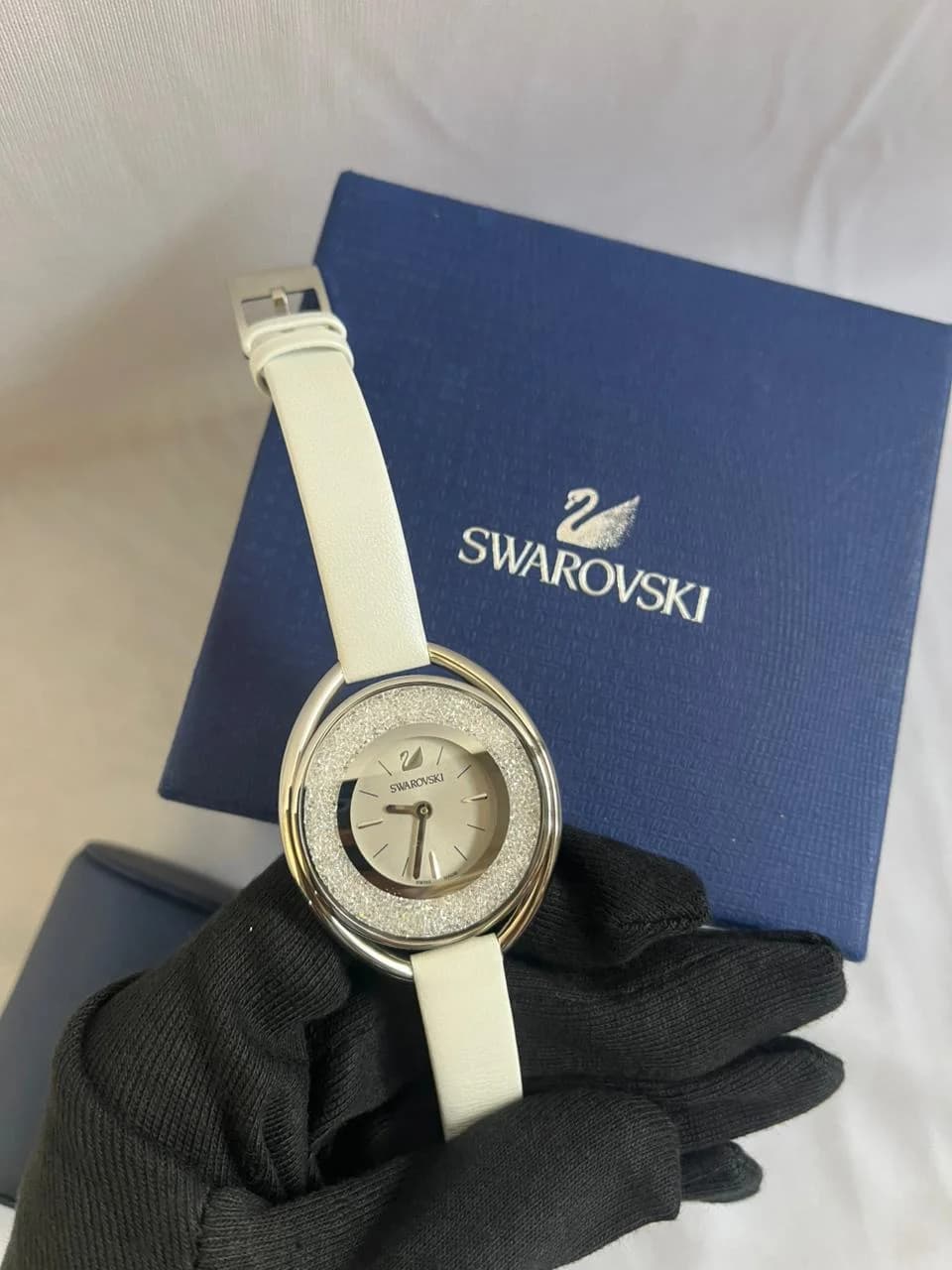 Swarovski-Swarovski Crystal Rose Watch white Leather Strap