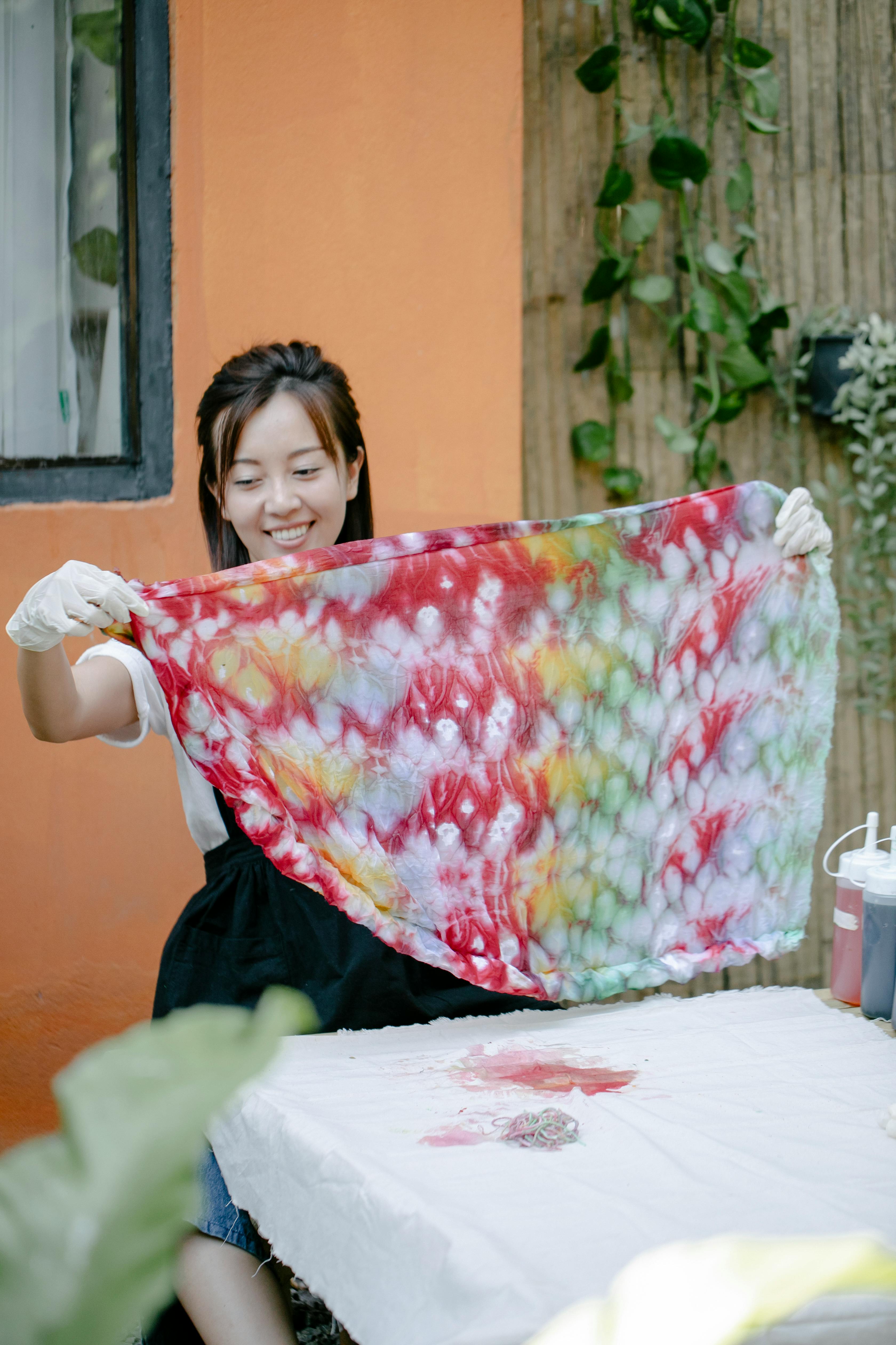 Tie-dye upcycling